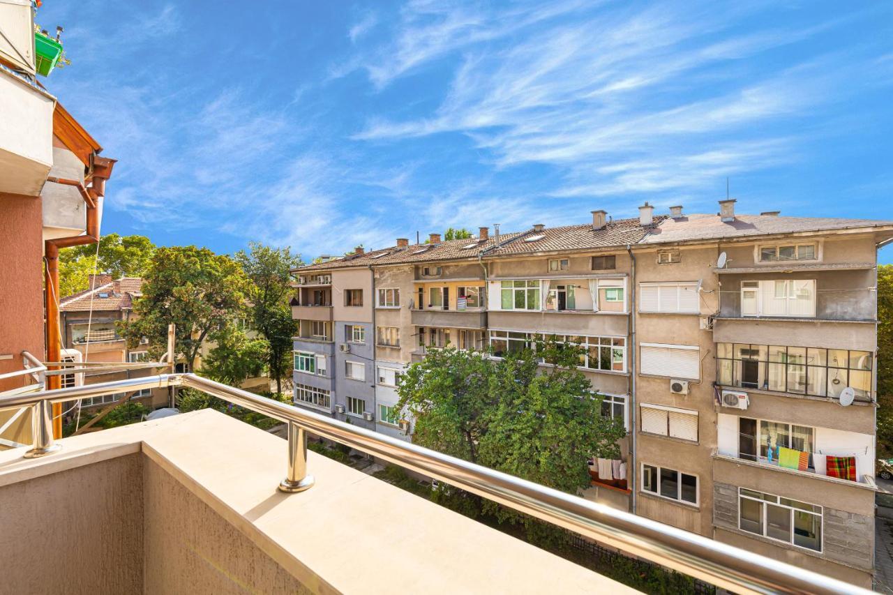 Modernly-Designed 1Bd Apartment With A Nice Terrace Plowdiw Exterior foto
